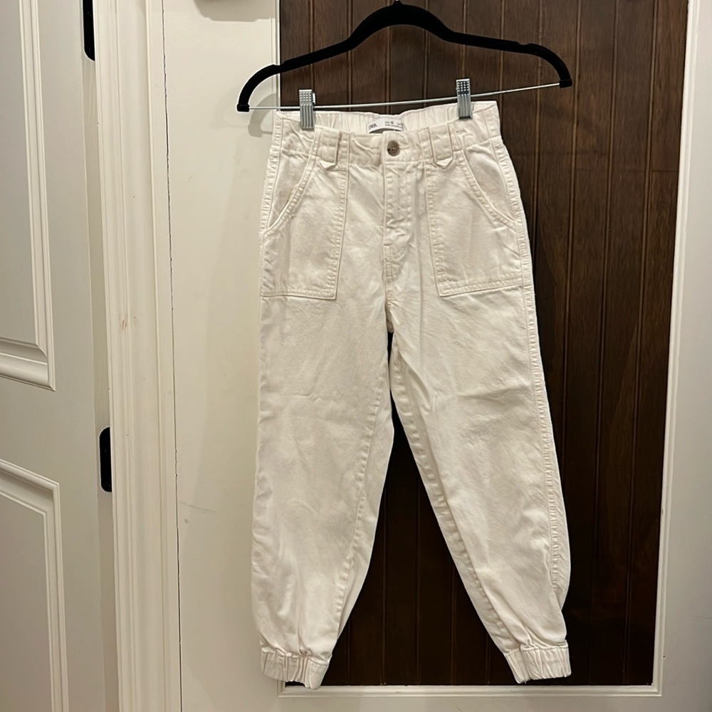 Zara kids girls size 10 cream colored denim.